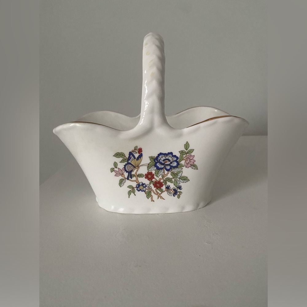 Royal Tara China Basket vintage collectors